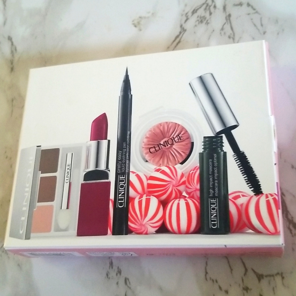 Clinique Makeup Set